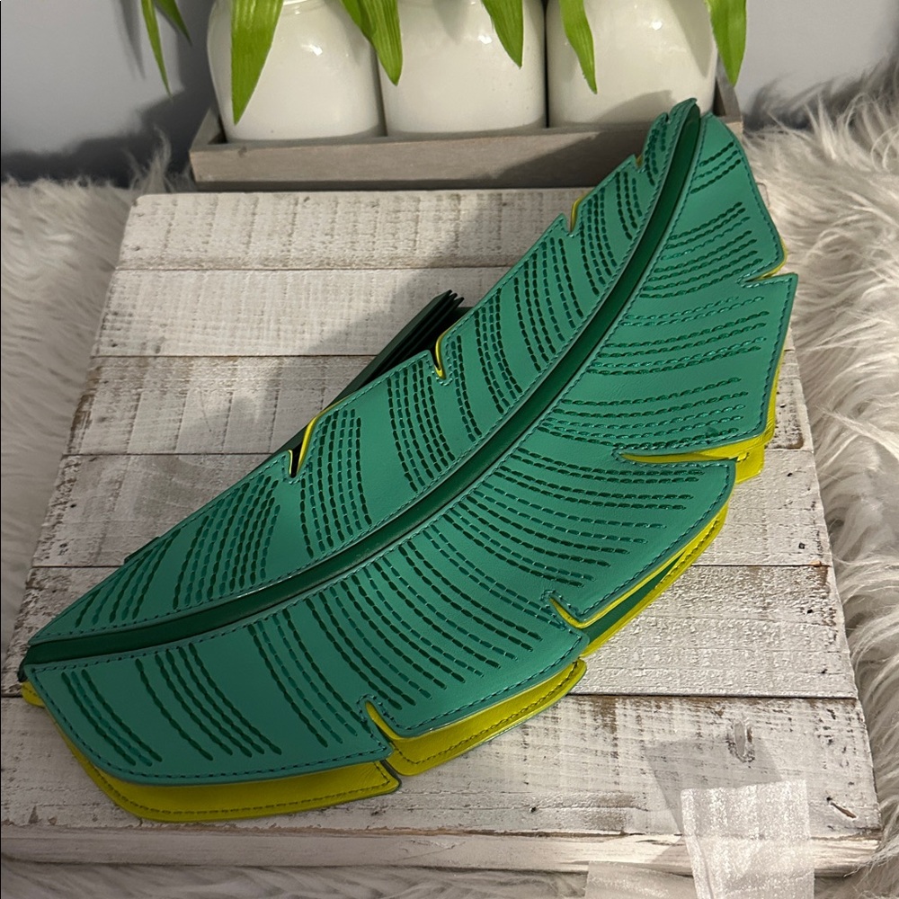 Kate spade banana leaf clutch - Picture 15 of 16